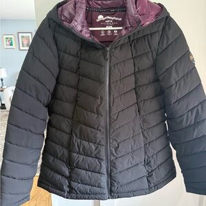 HFX Outdoors Women's Black Hooded Puffer Jacket with Plum Lining SZ M